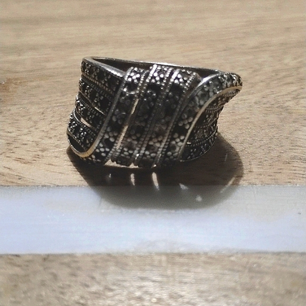 Sterling Silver Marcasite Ring Size 9 - Picture 2 of 12
